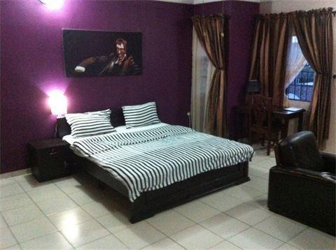 Number 95 Suites Lagos Phòng bức ảnh