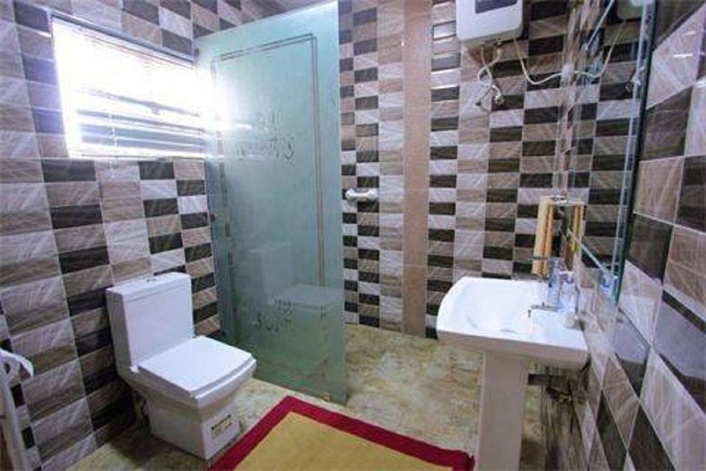 Number 95 Suites Lagos Ngoại thất bức ảnh